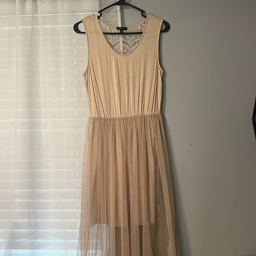 Women’s Tan/Cream Lace Dress